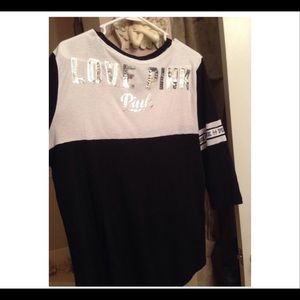 Black pink baseball tee